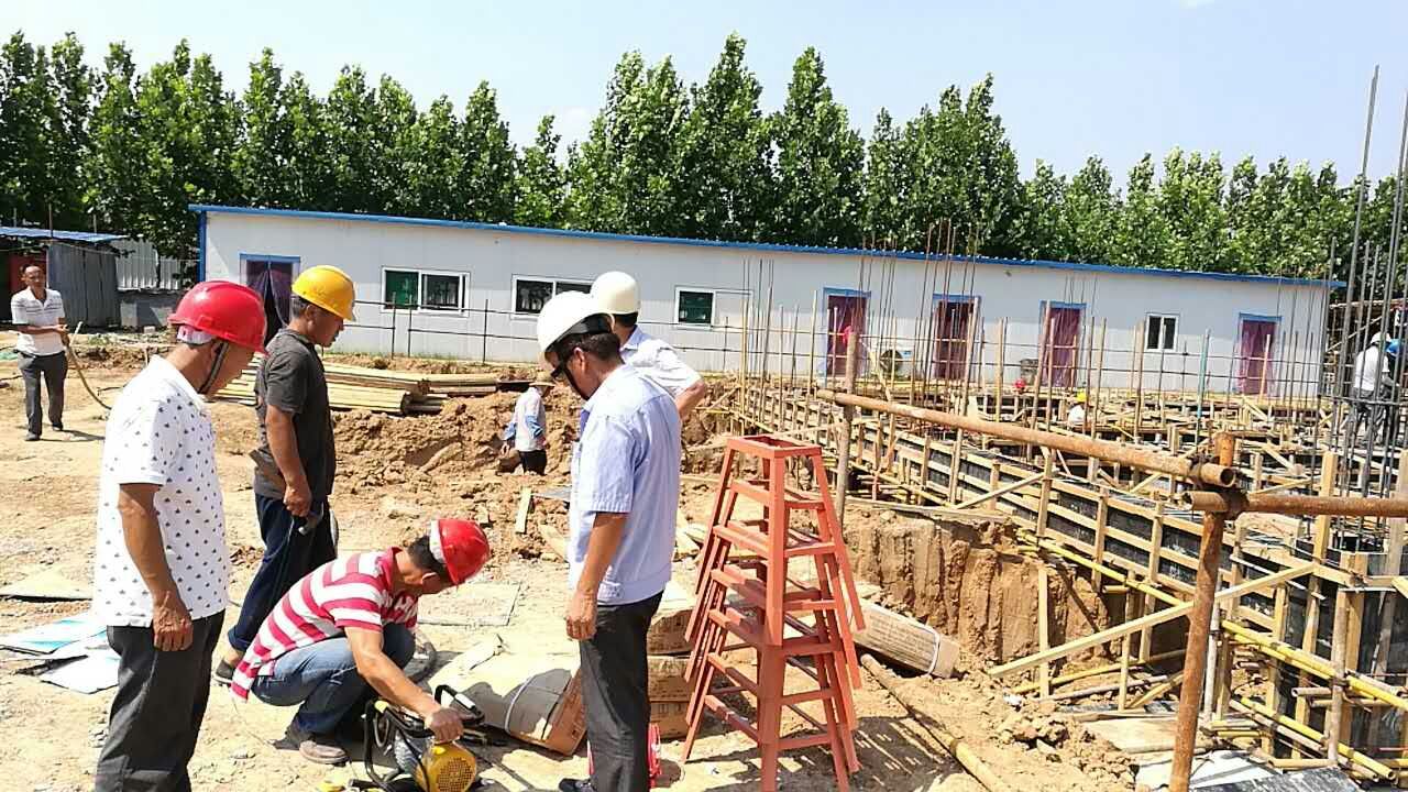 尊龙凯时人生就是搏机器二期工程项目全速推进，今日正式进入地面建筑建设阶段.jpg